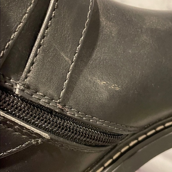 Madden Girl Frostt Black Ankle Boots with Buckle Detail Sz 6.5 NWOT - Picture 8 of 8